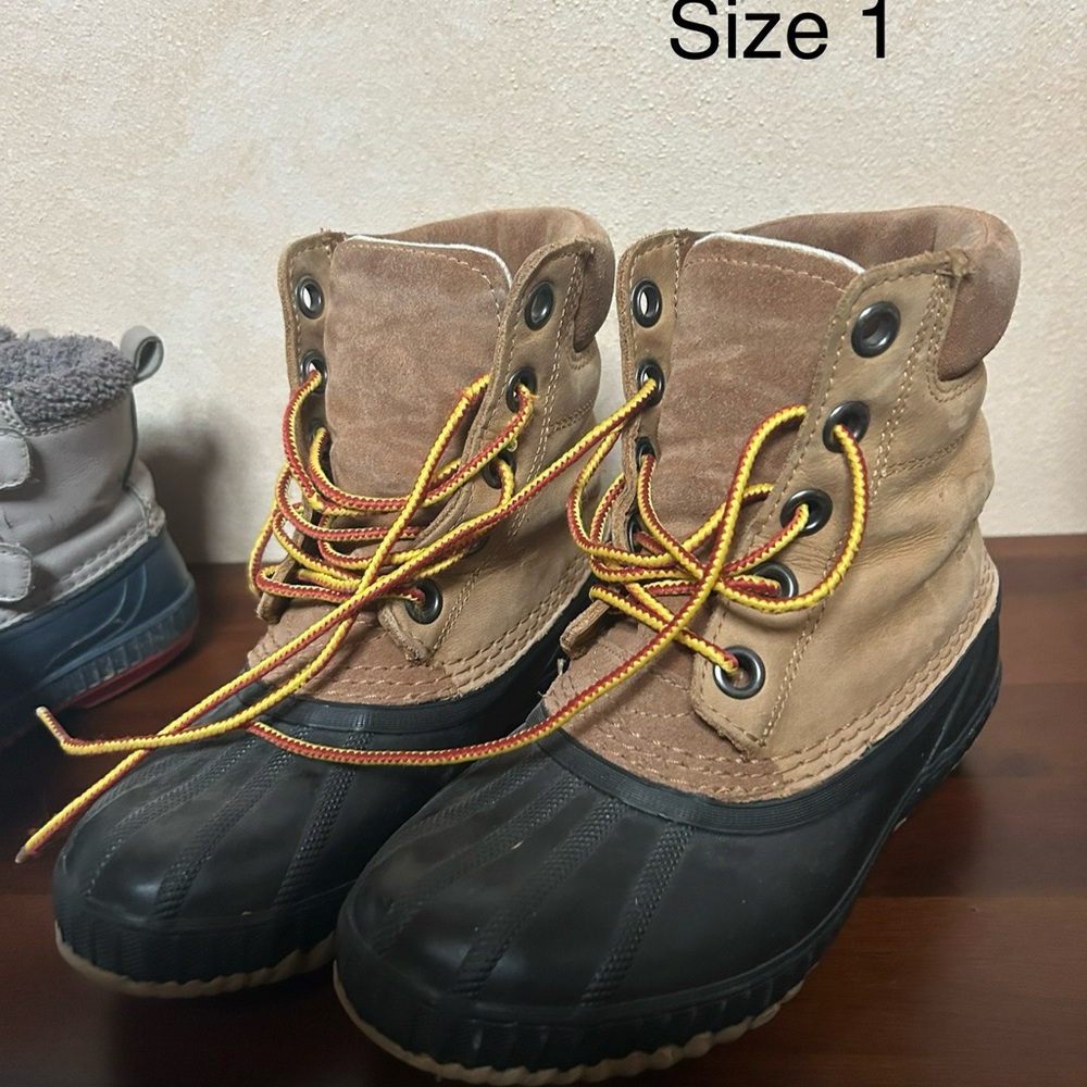 Sorel Kids Boots Sz 1